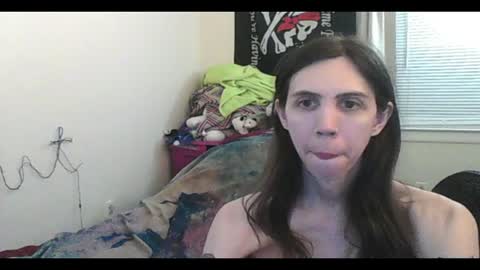 Snapshot of totalfuckingadorable chatting on 06.15.26 Luna online show from 06.15.26