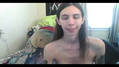 Snapshot of totalfuckingadorable chatting on 07.24.26 Luna online show from 07.24.26