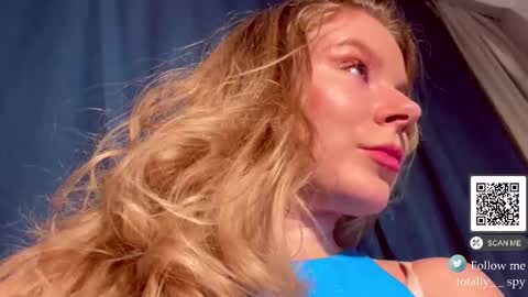 Madam Viktoria   Vacation in Portugal  2811 - 0412 online show from 02.08.26