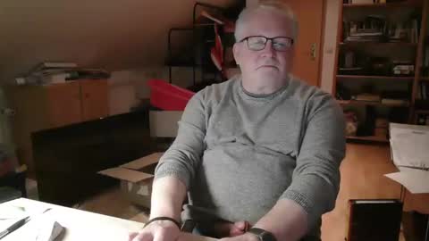 Snapshot of toto758 chatting on 11.16.25 toto758 online show from 11.16.25