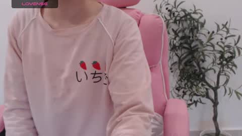Snapshot of totoro_09 chatting on 01.18.26 Angelina online show from 01.18.26