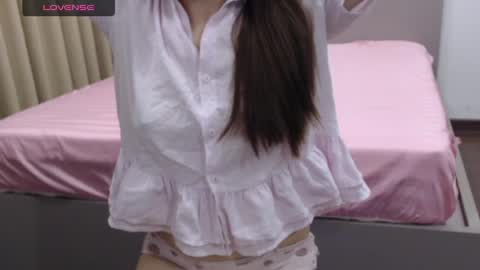Snapshot of totoro_09 chatting on 05.14.26 Angelina online show from 05.14.26