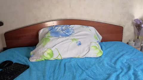 Snapshot of touch_me8 chatting on 03.27.26 Arti online show from 03.27.26