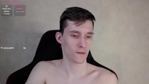 Snapshot of touch_me8 chatting on 04.08.26 Arti online show from 04.08.26