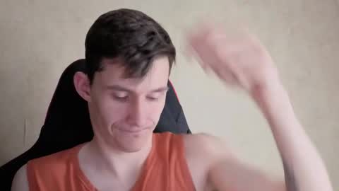 Snapshot of touch_me8 chatting on 04.14.26 Arti online show from 04.14.26