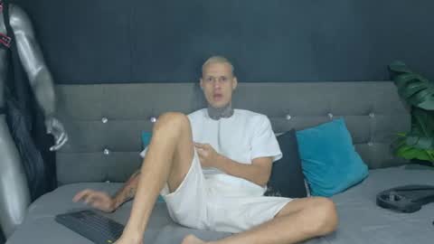 Stiven online show from 07.17.26