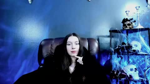 Snapshot of toxicdomme chatting on 04.23.26 toxicdomme online show from 04.23.26