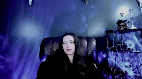 Snapshot of toxicdomme chatting on 05.13.26 toxicdomme online show from 05.13.26