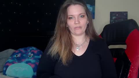 Lilly Miss Mistress Goddess Maam Queen Boss online show from 02.06.25