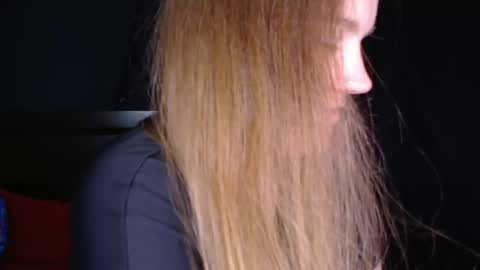 Snapshot of toxiclilly chatting on 04.26.26 Lilly Miss Mistress Goddess Maam Queen Boss online show from 04.26.26