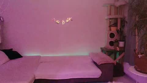 Snapshot of toyboybitchslut chatting on 09.22.25 Patrizia online show from 09.22.25