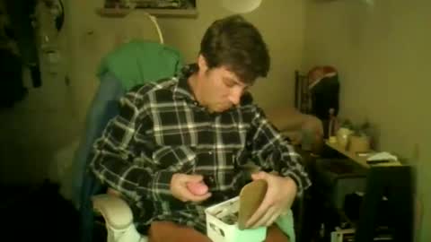 Snapshot of toyboysquirt chatting on 05.11.26 toyboysquirt online show from 05.11.26