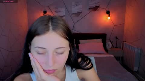 tracey_gill online show from 07.09.26