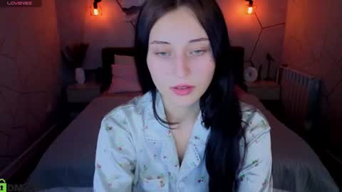 tracey_gill online show from 07.13.26