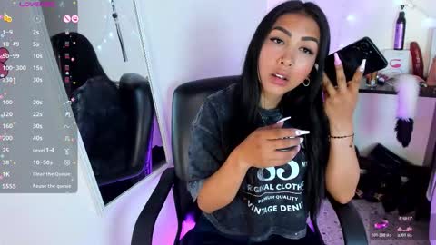 tracy online show from 11.26.25