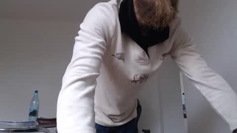 Snapshot of tralalabala chatting on 10.03.25 Tralalabala online show from 10.03.25