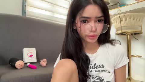 JIAN online show from 05.11.26