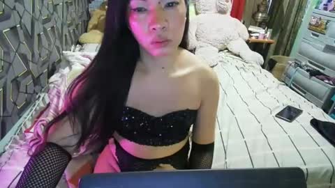 Snapshot of trannybigcockasianxxx chatting on 05.10.26 Valletta online show from 05.10.26