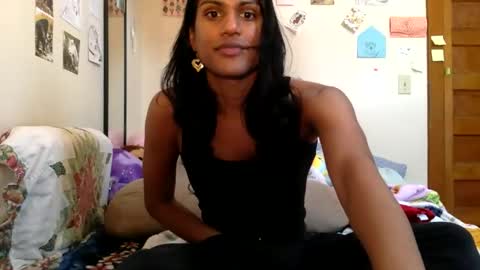 Snapshot of transamoure chatting on 02.27.26 transamoure online show from 02.27.26