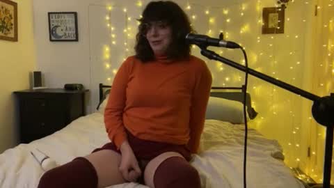 Snapshot of transcumchalice chatting on 11.02.25 Mercy online show from 11.02.25