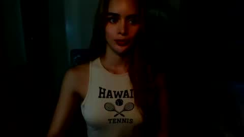 Snapshot of transdaizy19 chatting on 12.25.24 Daisy online show from 12.25.24