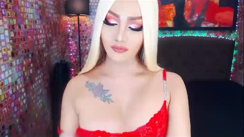 KYLIE BELLA  TS online show from 02.12.25