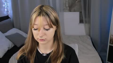 Snapshot of trapsaintgirl chatting on 02.05.25 Nyuta Hartmann online show from 02.05.25