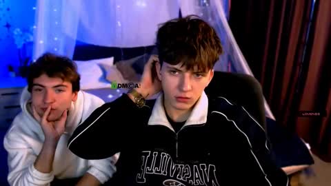 Travis online show from 11.30.25