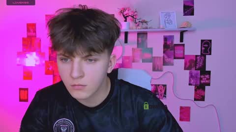 Travis online show from 04.15.26