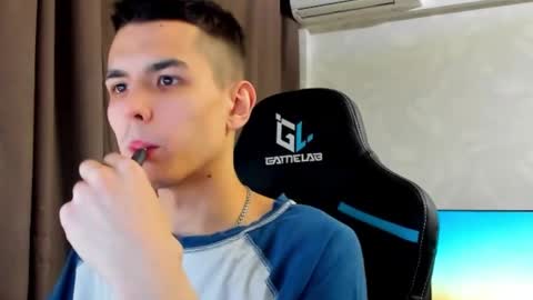 travisrivas online show from 02.19.25