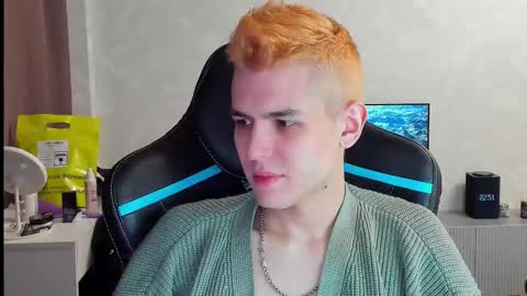 travisrivas online show from 03.05.25