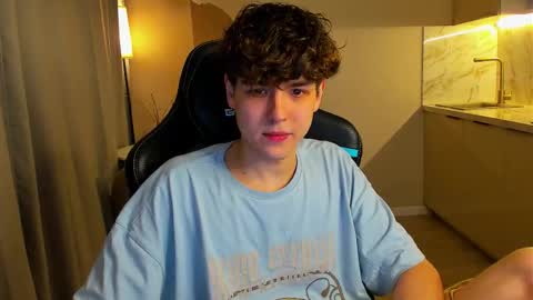 travisrivas online show from 10.15.25