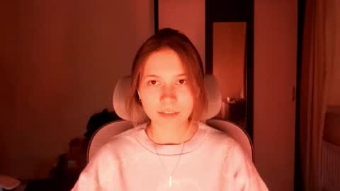 Snapshot of travisroule chatting on 11.21.25 Lisa online show from 11.21.25