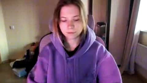 Snapshot of travisroule chatting on 11.22.25 Lisa online show from 11.22.25