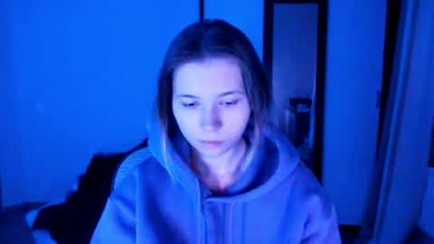 Snapshot of travisroule chatting on 11.23.25 Lisa online show from 11.23.25