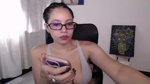 Snapshot of treasuresz chatting on 06.07.26 Emily online show from 06.07.26