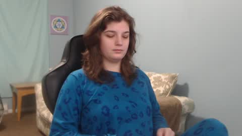 Snapshot of treejeanne chatting on 12.28.24 TreeJeanne online show from 12.28.24