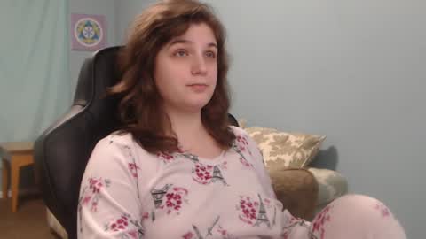 Snapshot of treejeanne chatting on 12.31.24 TreeJeanne online show from 12.31.24