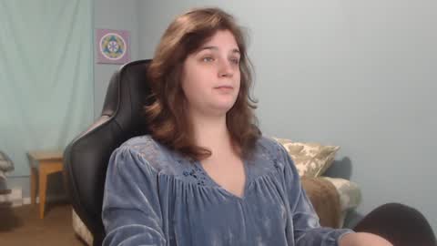 Snapshot of treejeanne chatting on 12.31.24 TreeJeanne online show from 12.31.24