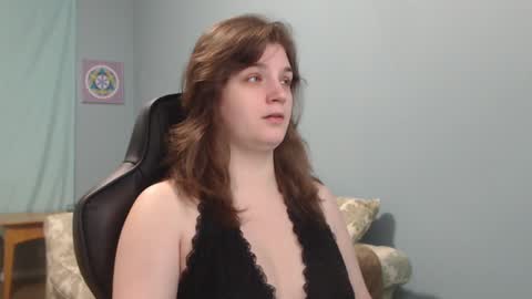 Snapshot of treejeanne chatting on 01.10.25 TreeJeanne online show from 01.10.25