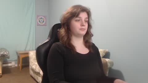 Snapshot of treejeanne chatting on 01.18.25 TreeJeanne online show from 01.18.25