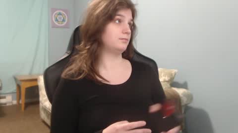 Snapshot of treejeanne chatting on 01.27.25 TreeJeanne online show from 01.27.25