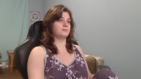 Snapshot of treejeanne chatting on 02.09.25 TreeJeanne online show from 02.09.25