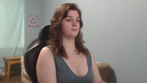 Snapshot of treejeanne chatting on 03.09.25 TreeJeanne online show from 03.09.25