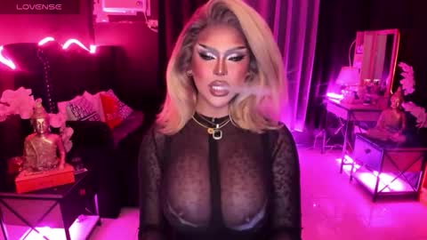 Jade online show from 10.22.25