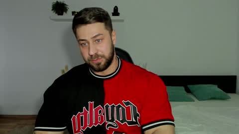 Snapshot of trentwest_ chatting on 12.17.24 Trent online show from 12.17.24