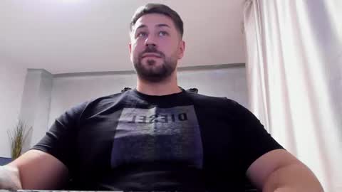 Snapshot of trentwest_ chatting on 07.25.26 Trent online show from 07.25.26
