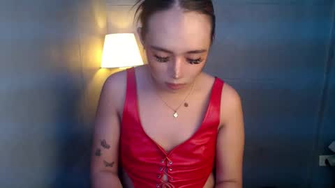 trexie_fucks15 online show from 04.29.26