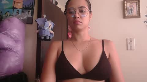 triana_bell online show from 04.28.26
