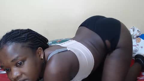 Snapshot of triceeyy chatting on 03.28.26 Tracy online show from 03.28.26